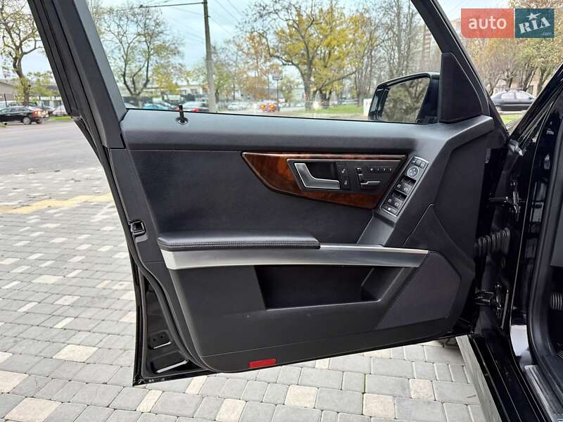 Позашляховик / Кросовер Mercedes-Benz GLK-Class 2013 в Одесі фото 31 Позашляховик / Кросовер Mercedes-Benz GLK-Class 2013 в Одесі