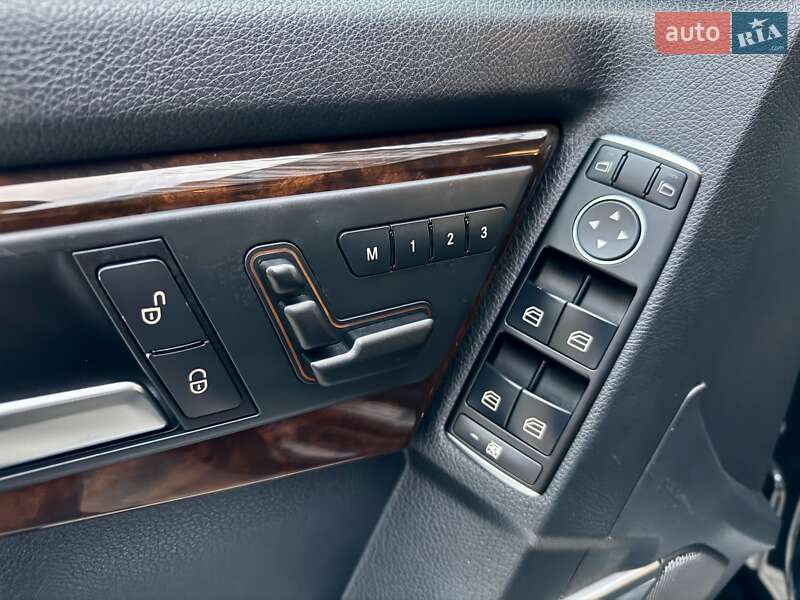 Позашляховик / Кросовер Mercedes-Benz GLK-Class 2013 в Одесі фото 35 Позашляховик / Кросовер Mercedes-Benz GLK-Class 2013 в Одесі