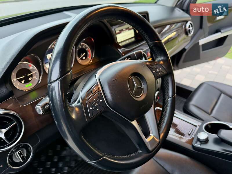 Позашляховик / Кросовер Mercedes-Benz GLK-Class 2013 в Одесі фото 42 Позашляховик / Кросовер Mercedes-Benz GLK-Class 2013 в Одесі