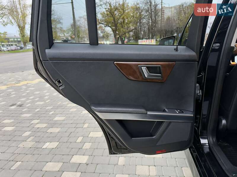 Позашляховик / Кросовер Mercedes-Benz GLK-Class 2013 в Одесі фото 63 Позашляховик / Кросовер Mercedes-Benz GLK-Class 2013 в Одесі