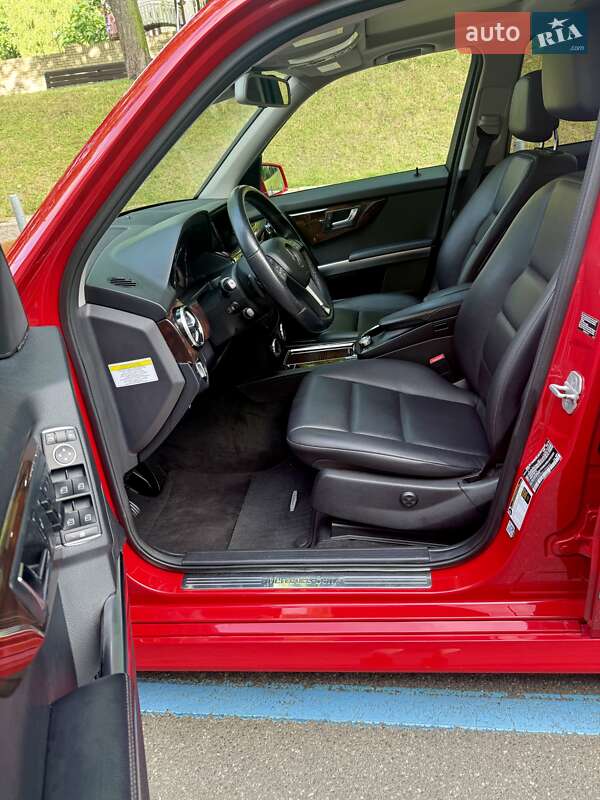 Позашляховик / Кросовер Mercedes-Benz GLK-Class 2014 в Києві