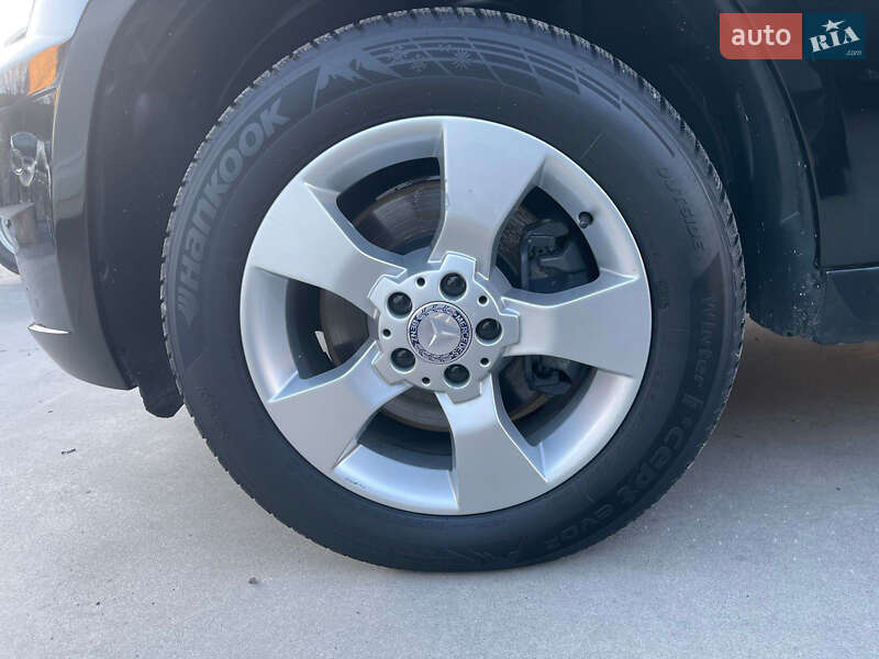 Внедорожник / Кроссовер Mercedes-Benz GLK-Class 2011 в Ровно