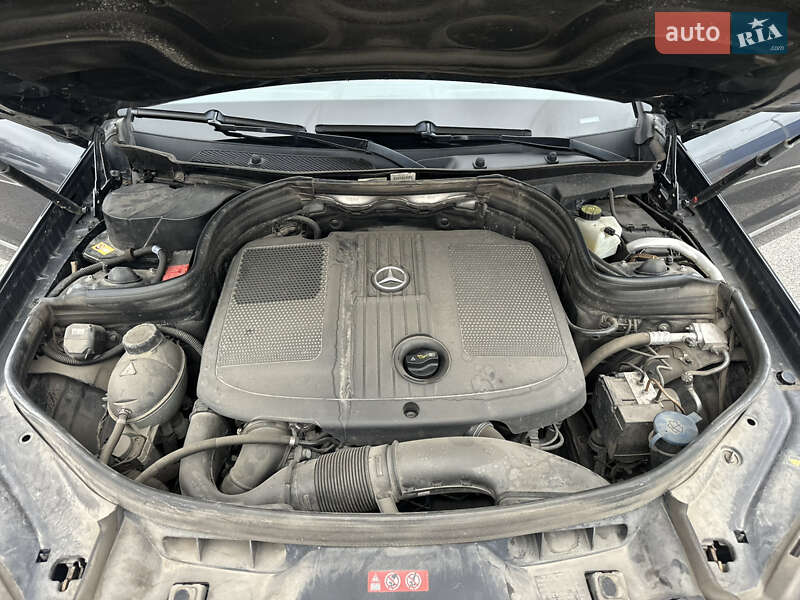 Внедорожник / Кроссовер Mercedes-Benz GLK-Class 2012 в Киеве