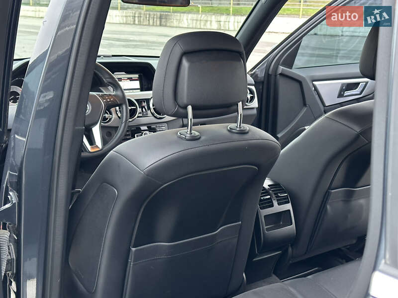 Внедорожник / Кроссовер Mercedes-Benz GLK-Class 2012 в Киеве
