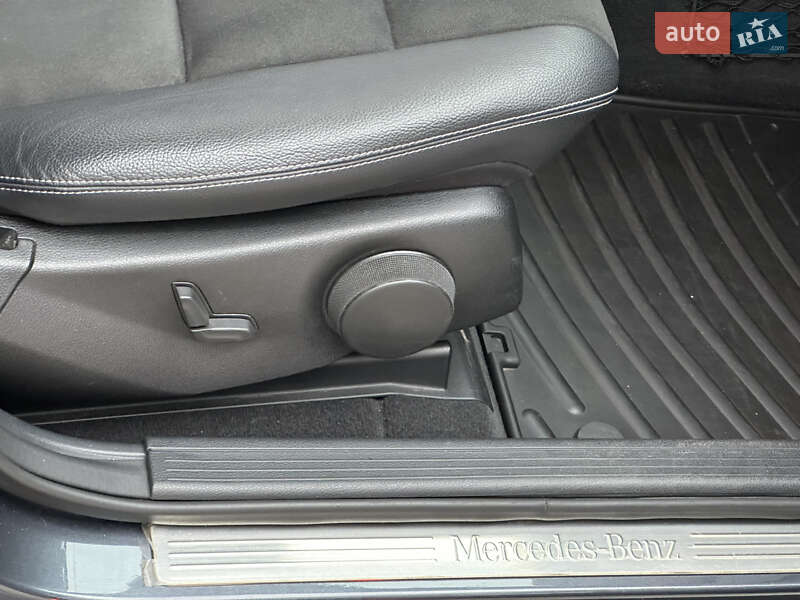 Внедорожник / Кроссовер Mercedes-Benz GLK-Class 2012 в Киеве