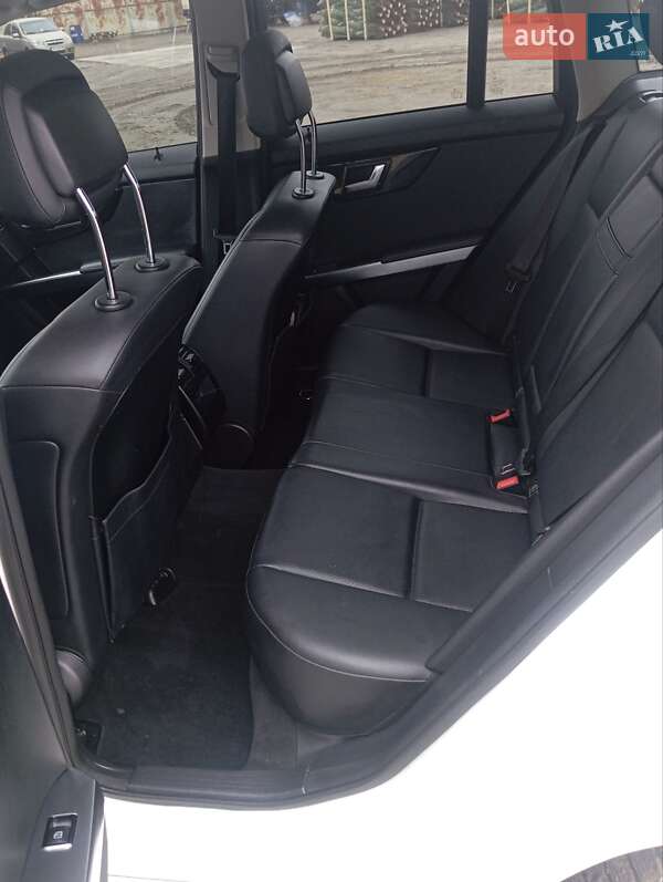 Внедорожник / Кроссовер Mercedes-Benz GLK-Class 2014 в Киеве фото 9 Внедорожник / Кроссовер Mercedes-Benz GLK-Class 2014 в Киеве