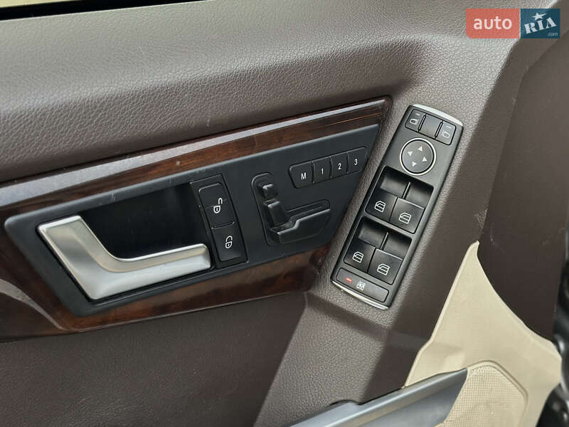 Внедорожник / Кроссовер Mercedes-Benz GLK-Class 2014 в Шептицькому