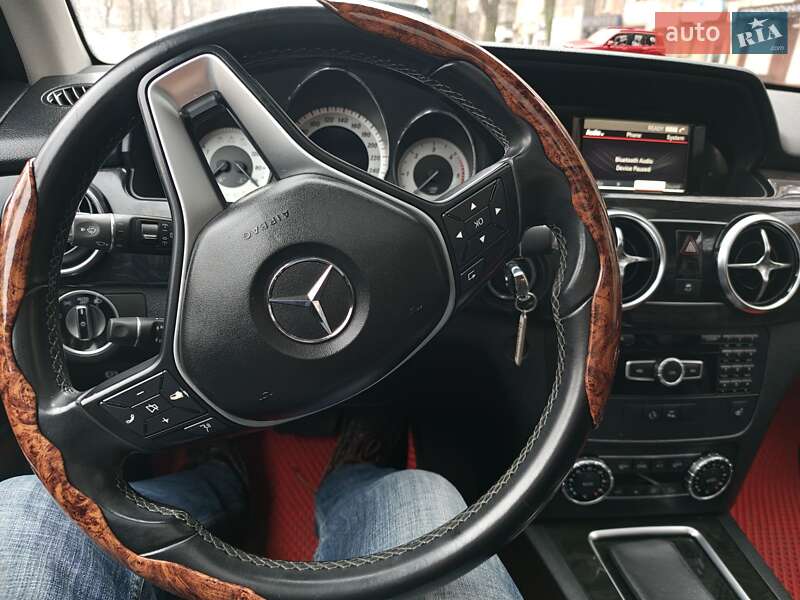 Внедорожник / Кроссовер Mercedes-Benz GLK-Class 2013 в Кривом Роге фото 6 Внедорожник / Кроссовер Mercedes-Benz GLK-Class 2013 в Кривом Роге