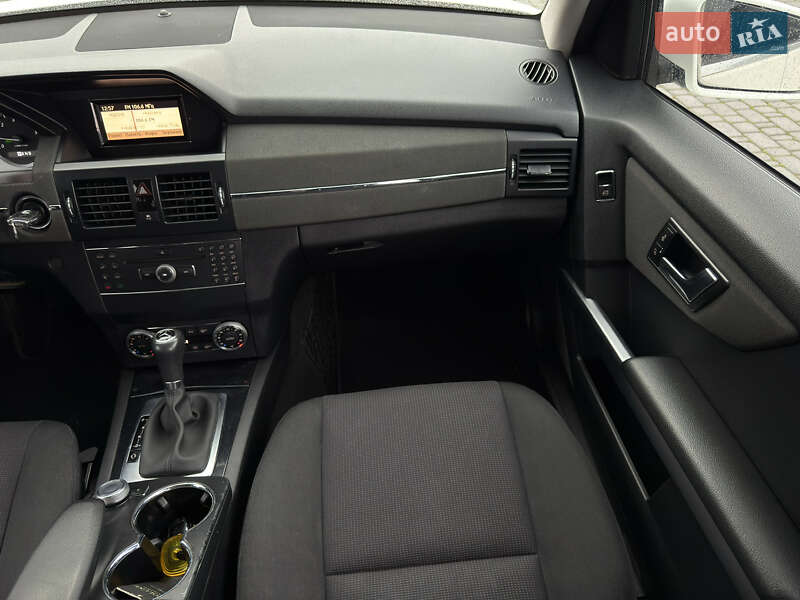 Внедорожник / Кроссовер Mercedes-Benz GLK-Class 2011 в Черновцах