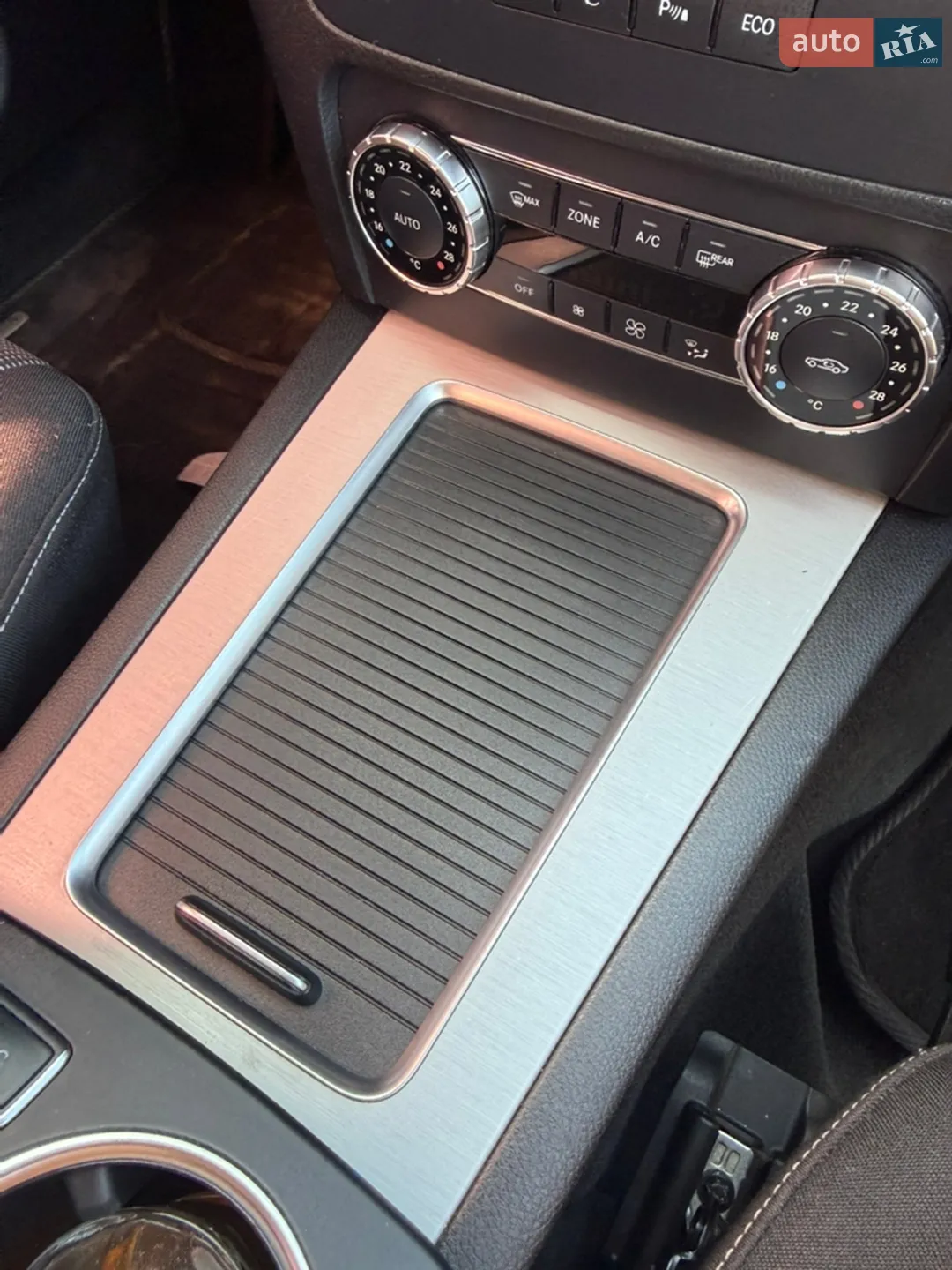 2013 Mercedes-Benz GLK-klasse - мініатюра 12