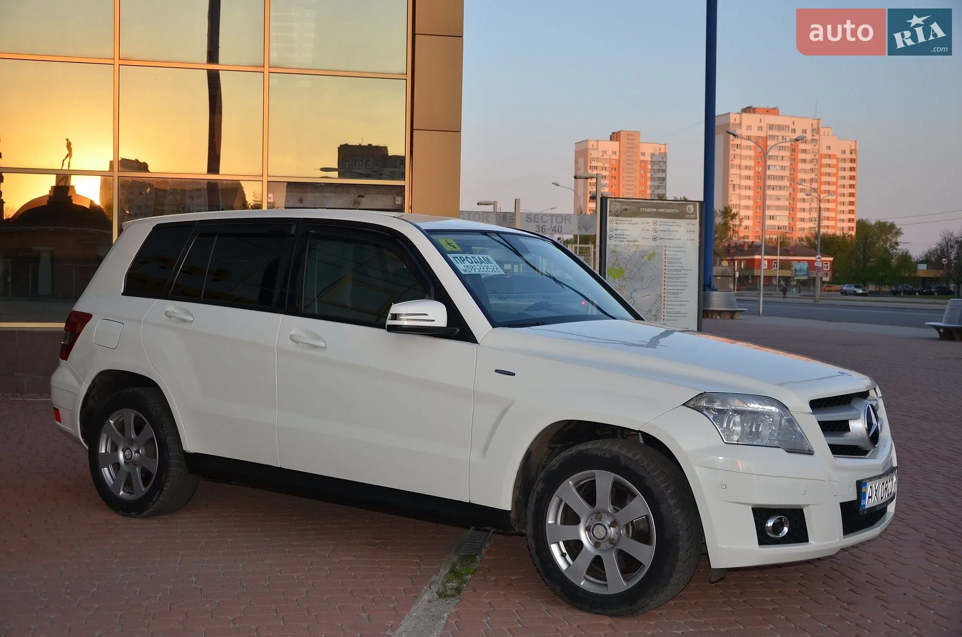 2010 Mercedes-Benz GLK-klasse - мініатюра 3