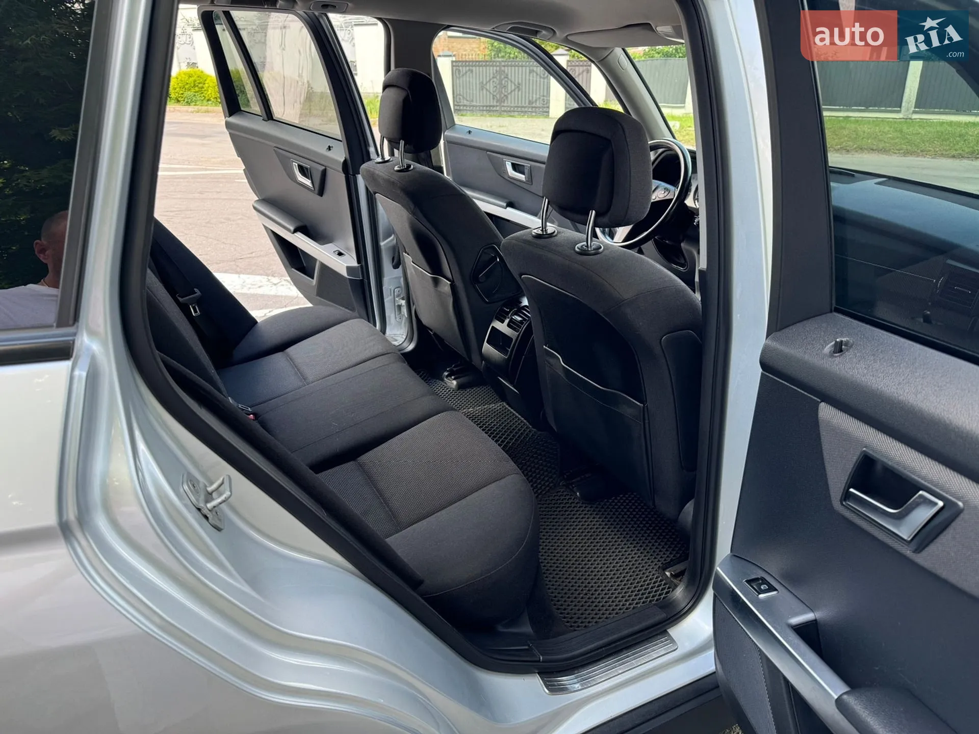 2011 Mercedes-Benz GLK-klasse - мініатюра 32