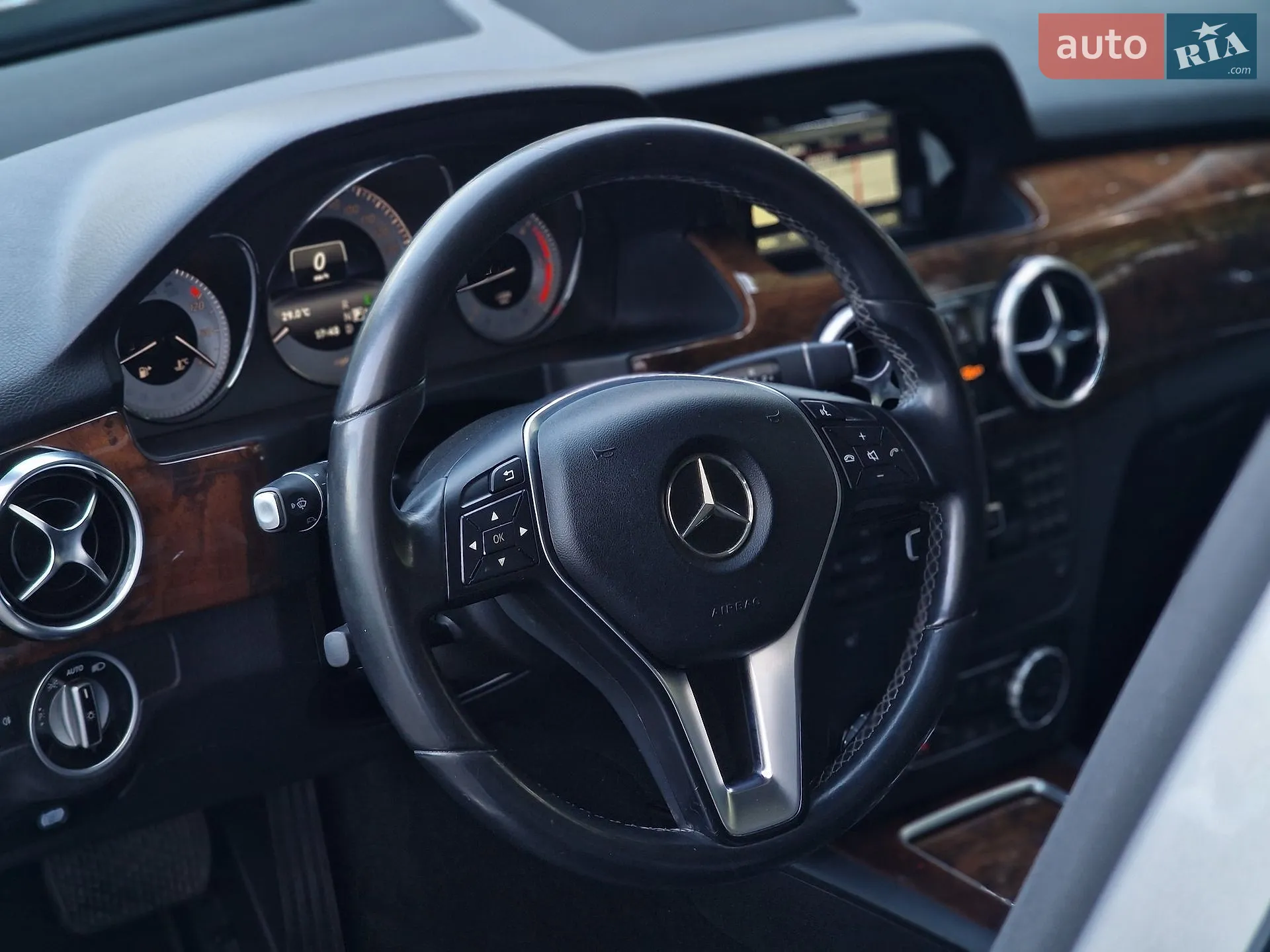 2015 Mercedes-Benz GLK-klasse - мініатюра 39