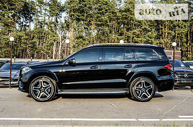 Позашляховик / Кросовер Mercedes-Benz GLS-Class 2016 в 