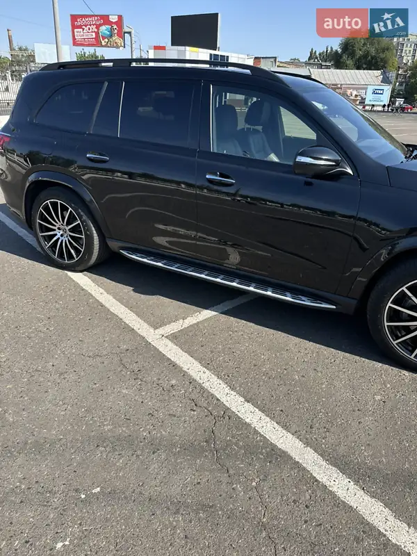 Mercedes-Benz GLS-Class 2022