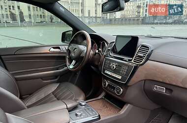 Позашляховик / Кросовер Mercedes-Benz GLS-Class 2019 в 