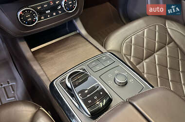 Позашляховик / Кросовер Mercedes-Benz GLS-Class 2016 в 