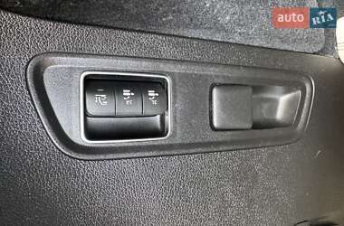 Позашляховик / Кросовер Mercedes-Benz GLS-Class 2021 в 