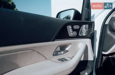 Позашляховик / Кросовер Mercedes-Benz GLS-Class 2020 в 
