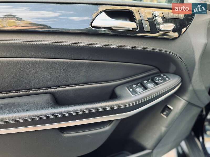 Позашляховик / Кросовер Mercedes-Benz GLS-Class 2016 в Києві фото 17 Позашляховик / Кросовер Mercedes-Benz GLS-Class 2016 в Києві