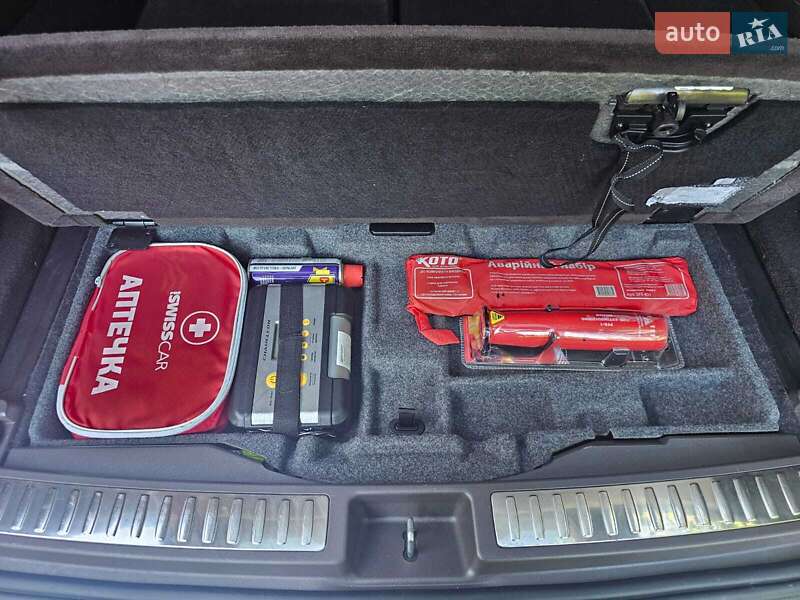 Позашляховик / Кросовер Mercedes-Benz GLS-Class 2018 в Києві фото 28 Позашляховик / Кросовер Mercedes-Benz GLS-Class 2018 в Києві