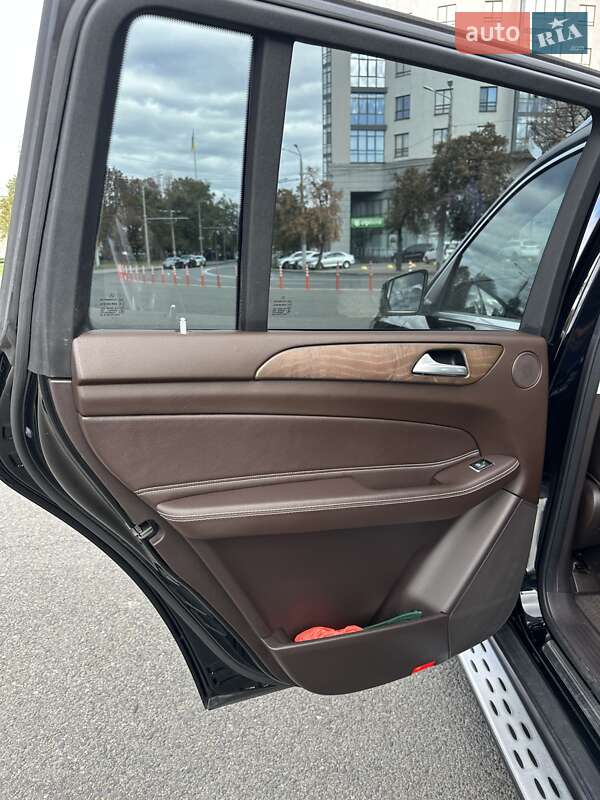 Внедорожник / Кроссовер Mercedes-Benz GLS-Class 2017 в Киеве фото 31 Внедорожник / Кроссовер Mercedes-Benz GLS-Class 2017 в Киеве