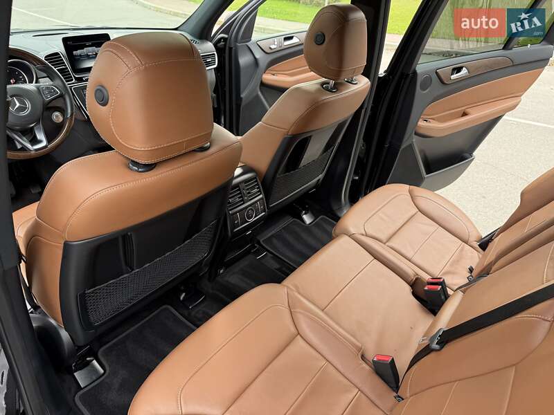 Внедорожник / Кроссовер Mercedes-Benz GLS-Class 2017 в Киеве фото 48 Внедорожник / Кроссовер Mercedes-Benz GLS-Class 2017 в Киеве