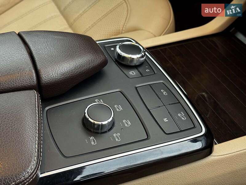 Внедорожник / Кроссовер Mercedes-Benz GLS-Class 2016 в Киеве фото 25 Внедорожник / Кроссовер Mercedes-Benz GLS-Class 2016 в Киеве