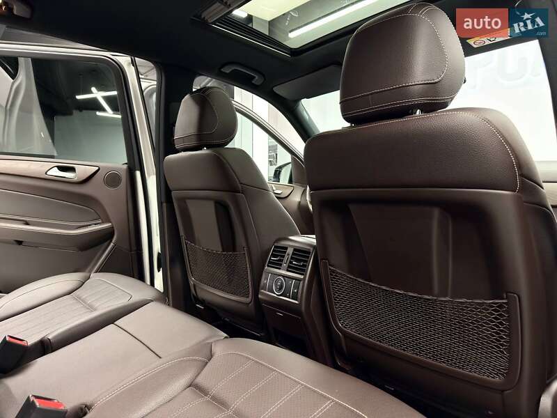 Внедорожник / Кроссовер Mercedes-Benz GLS-Class 2018 в Киеве фото 40 Внедорожник / Кроссовер Mercedes-Benz GLS-Class 2018 в Киеве