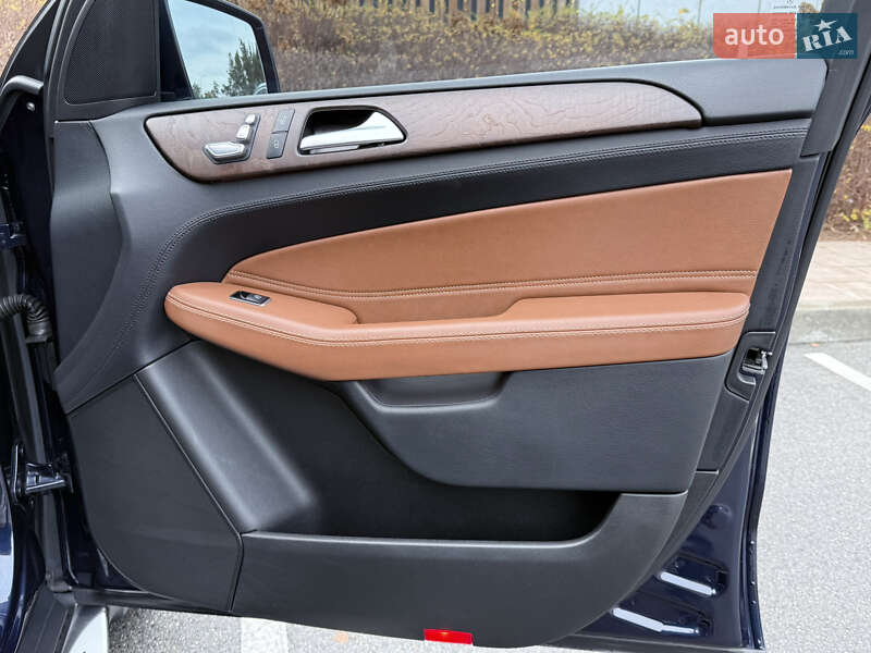 Позашляховик / Кросовер Mercedes-Benz GLS-Class 2016 в Києві