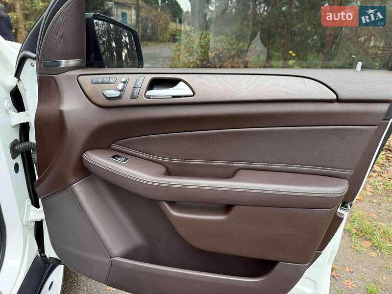 Позашляховик / Кросовер Mercedes-Benz GLS-Class 2016 в Києві