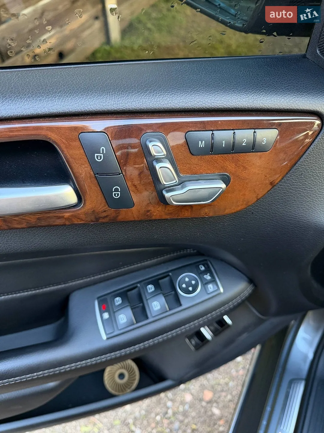 Mercedes-Benz GLS-Class 2017 VIN 4JGDF6EE5HA931442 фото оголошення 2 з 19