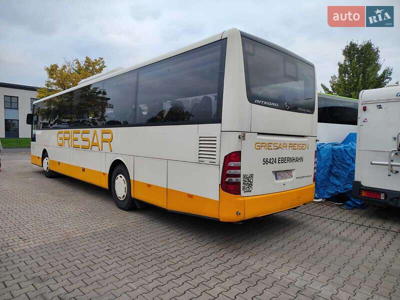 Пригородный автобус Mercedes-Benz Integro 2011 в Киеве