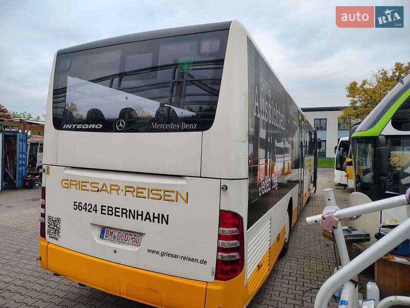 Пригородный автобус Mercedes-Benz Integro 2011 в Киеве