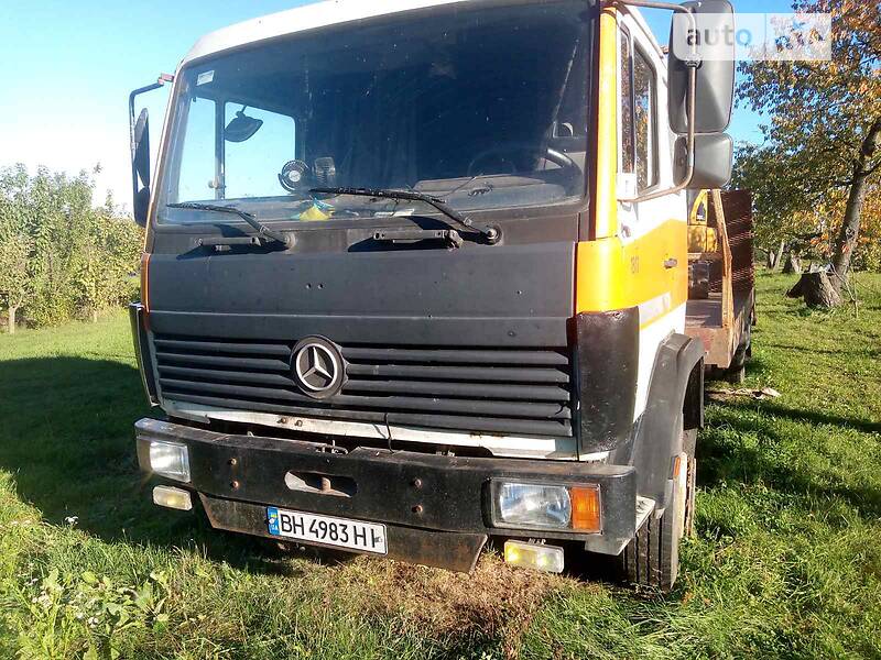 Mercedes-Benz LK-Series 2000