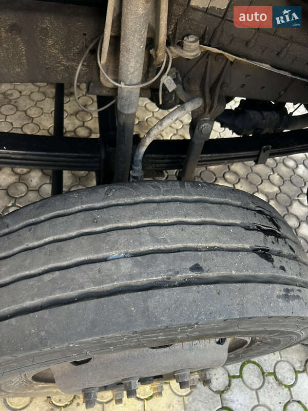 Грузовой фургон Mercedes-Benz LK-Series 1995 в Ужгороде