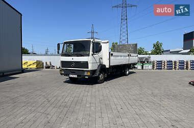 Грузовой фургон Mercedes-Benz LN-Series 1997 в 