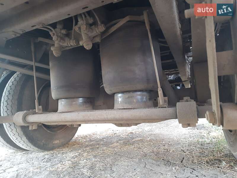 Другие грузовики Mercedes-Benz LN-Series 1995 в Братском