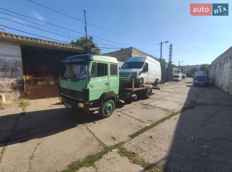 Эвакуатор Mercedes-Benz LN-Series 1994 в Одессе