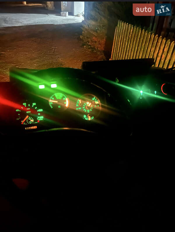 Грузовой фургон Mercedes-Benz LN-Series 1997 в Луцке