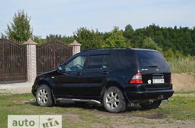 Внедорожник / Кроссовер Mercedes-Benz M-Class 2000 в 