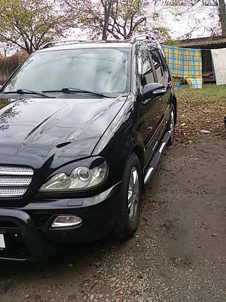 Позашляховик / Кросовер Mercedes-Benz M-Class 2004 в Києві