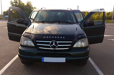 Внедорожник / Кроссовер Mercedes-Benz M-Class 2000 в Сумах