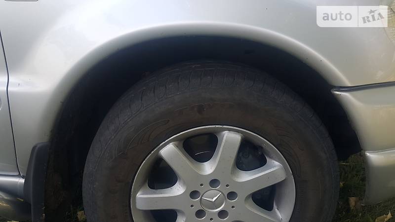 Позашляховик / Кросовер Mercedes-Benz M-Class 2000 в Києві