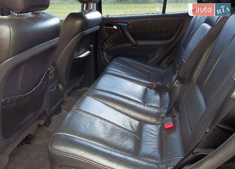 Внедорожник / Кроссовер Mercedes-Benz M-Class 1999 в Киеве