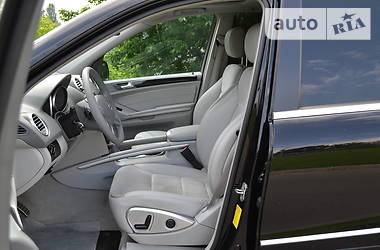 Позашляховик / Кросовер Mercedes-Benz M-Class 2009 в 