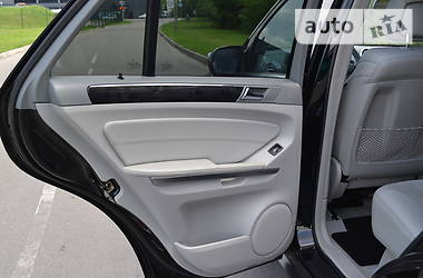 Позашляховик / Кросовер Mercedes-Benz M-Class 2009 в 