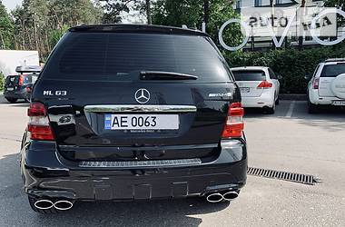 Позашляховик / Кросовер Mercedes-Benz M-Class 2008 в 