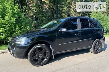 Позашляховик / Кросовер Mercedes-Benz M-Class 2006 в 