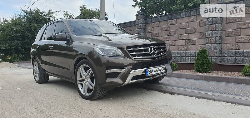 Позашляховик / Кросовер Mercedes-Benz M-Class 2012 в Кропивницькому